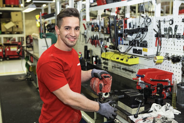 Cât timp va dura reparația uneltei mele?