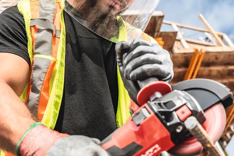 Hilti table saw blades, diamond blades and grinding wheels are compatible with other brands