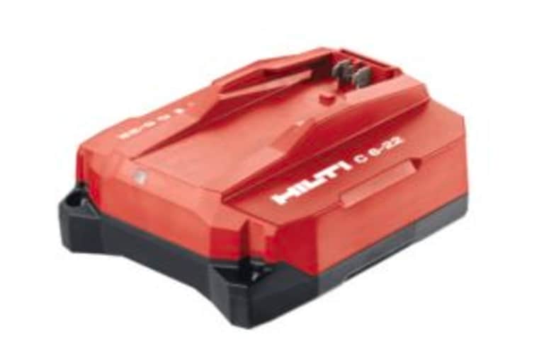 C 6-22 lader met witte achtergrond en in 2:1-formaat