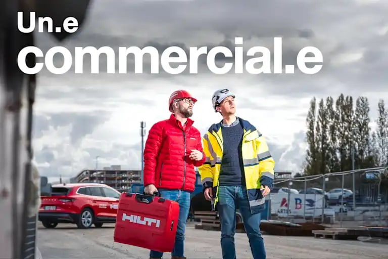 Texte : "un.e commercial.e"