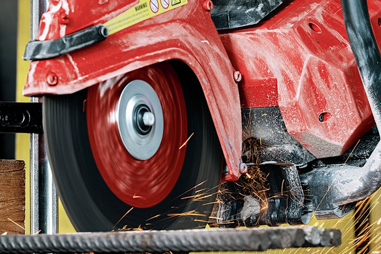 Metal cutting discs that cut