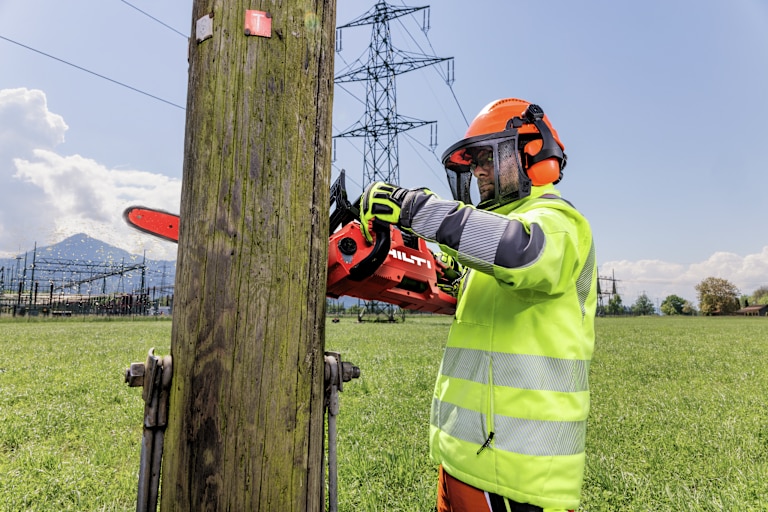 cordless chainsaw- Convenience