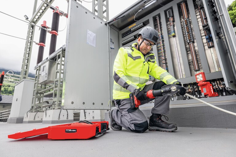 Why Nuron for hydraulic cable cutter products?