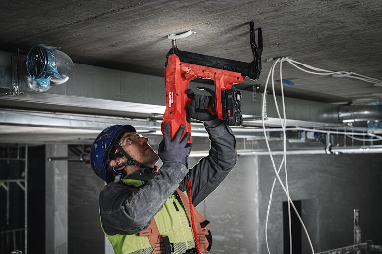 Pemasangan track drywall