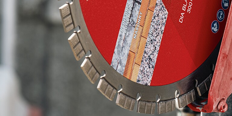 person using hilti dsh700