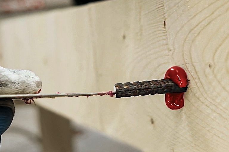 Glued-in threaded rods