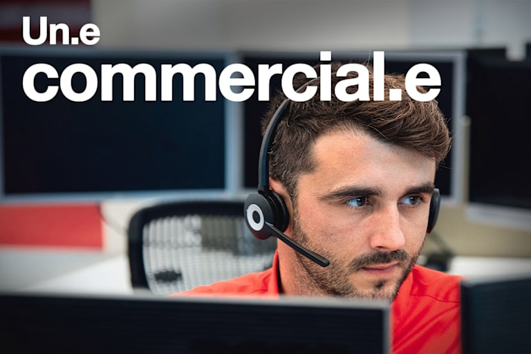 Texte : "un.e commercial.e"