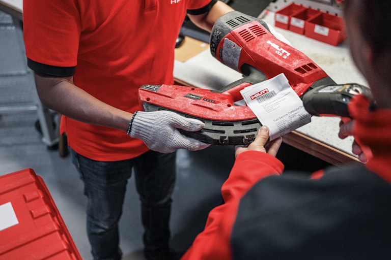 Outil en cours de réparation