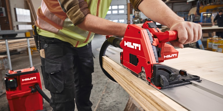 PERSON USING CIRCULAR SAW
