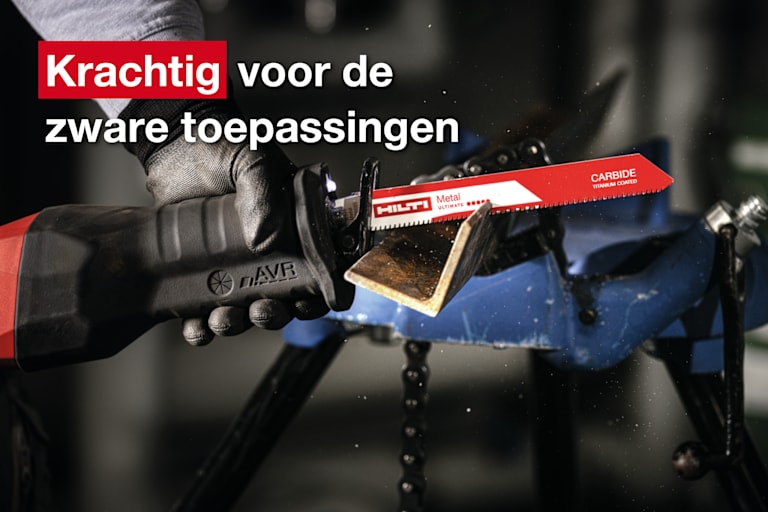 Reciprozaagblad dat staal doorzaagt