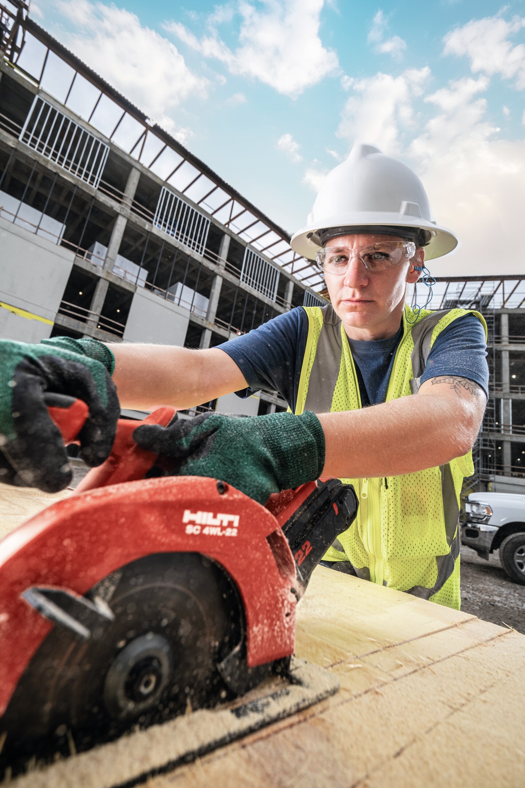 MAN USING HILTI CIRCULAR SAW