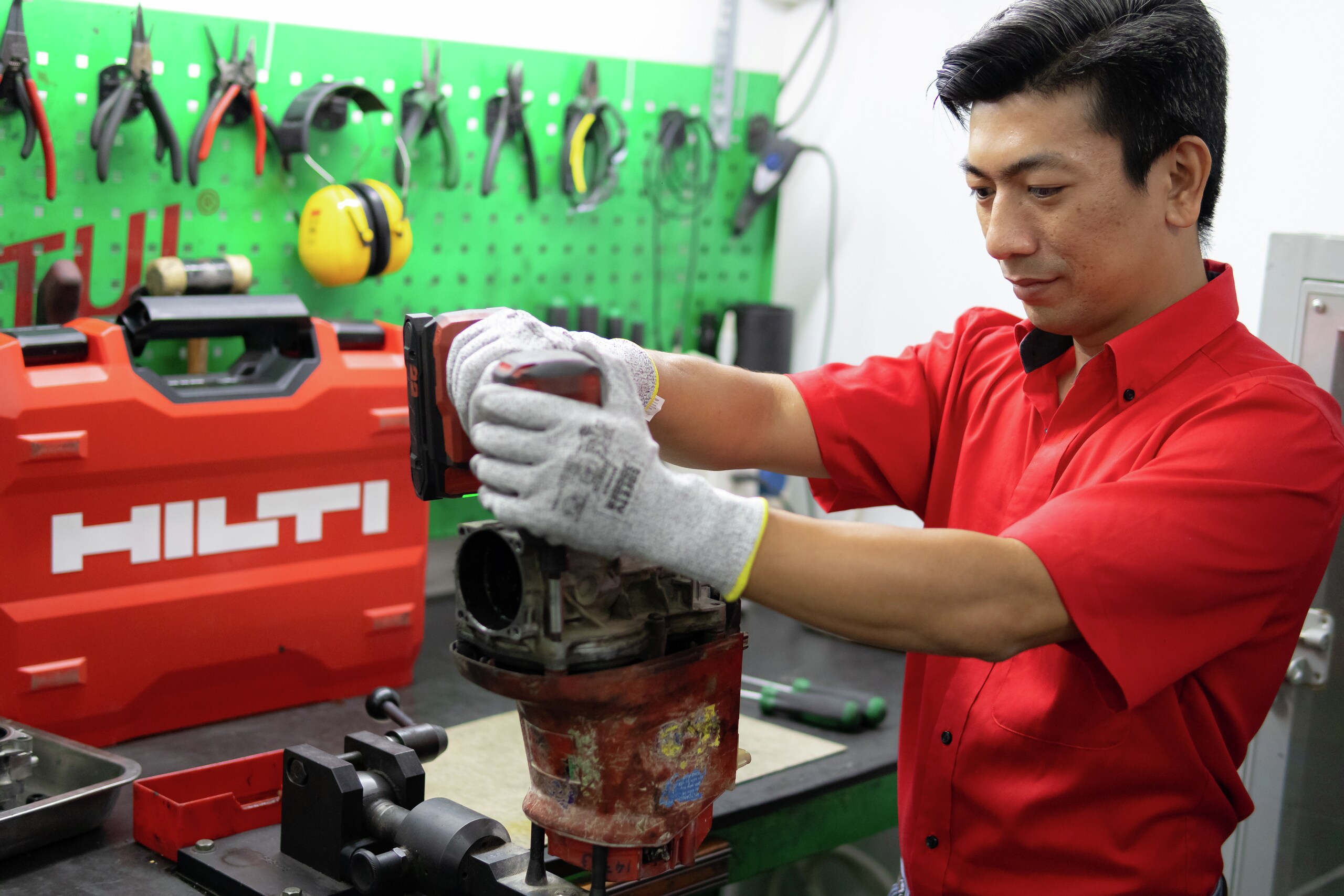 Yêu Cầu Sửa Chữa Thiết Bị Chỉ Trong Vài Phút Với Hilti Online