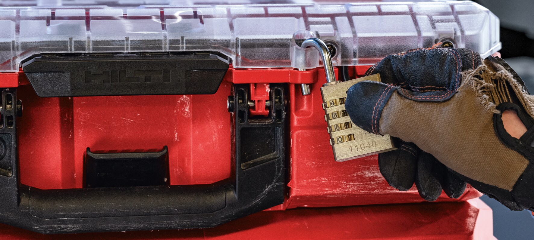 Easily fit your ProKit boxes and organisers with padlocks or chain locks.