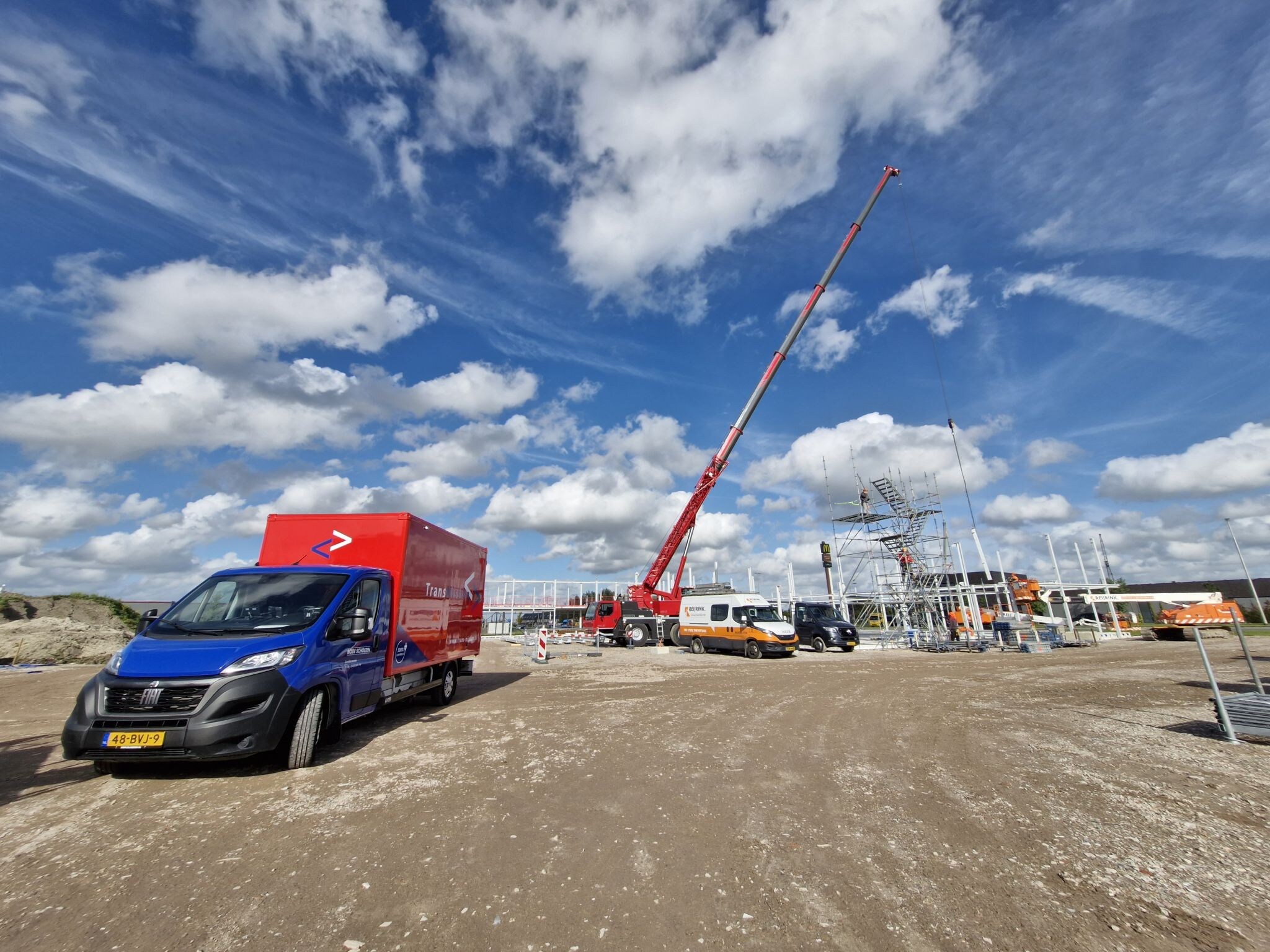 Afbeelding bouwplaats met zero-emissie bus