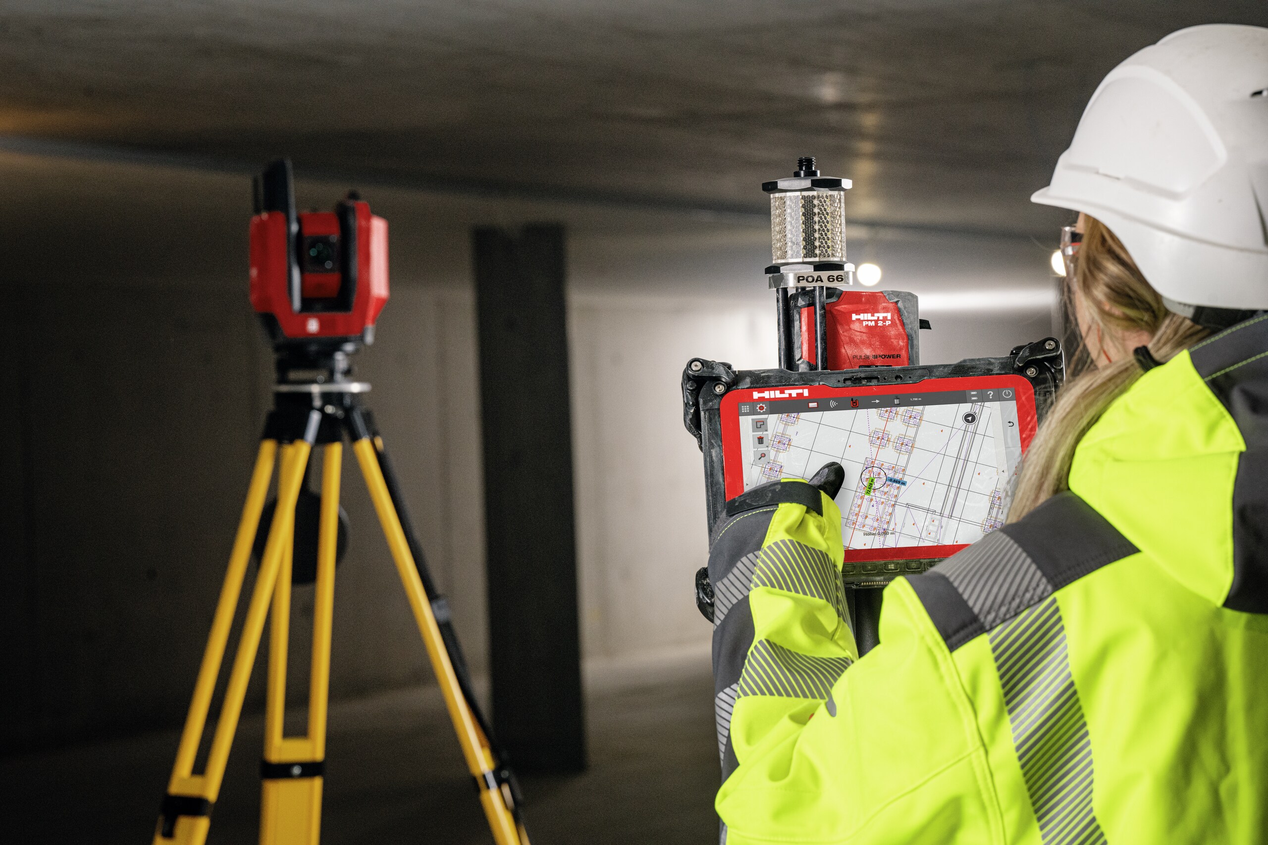 Application of the PLT 400 layout on interior jobsite