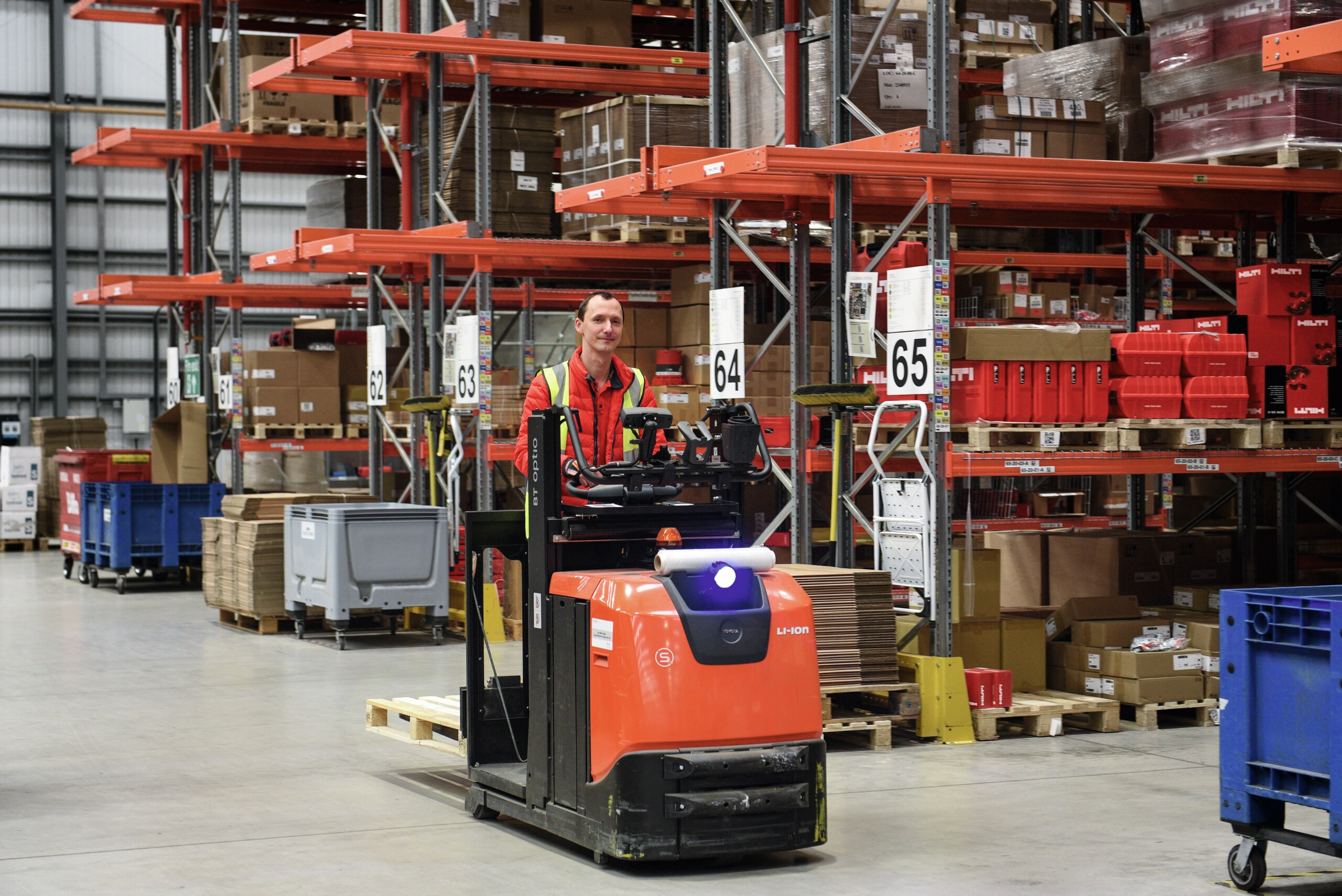 warehouse- christmas