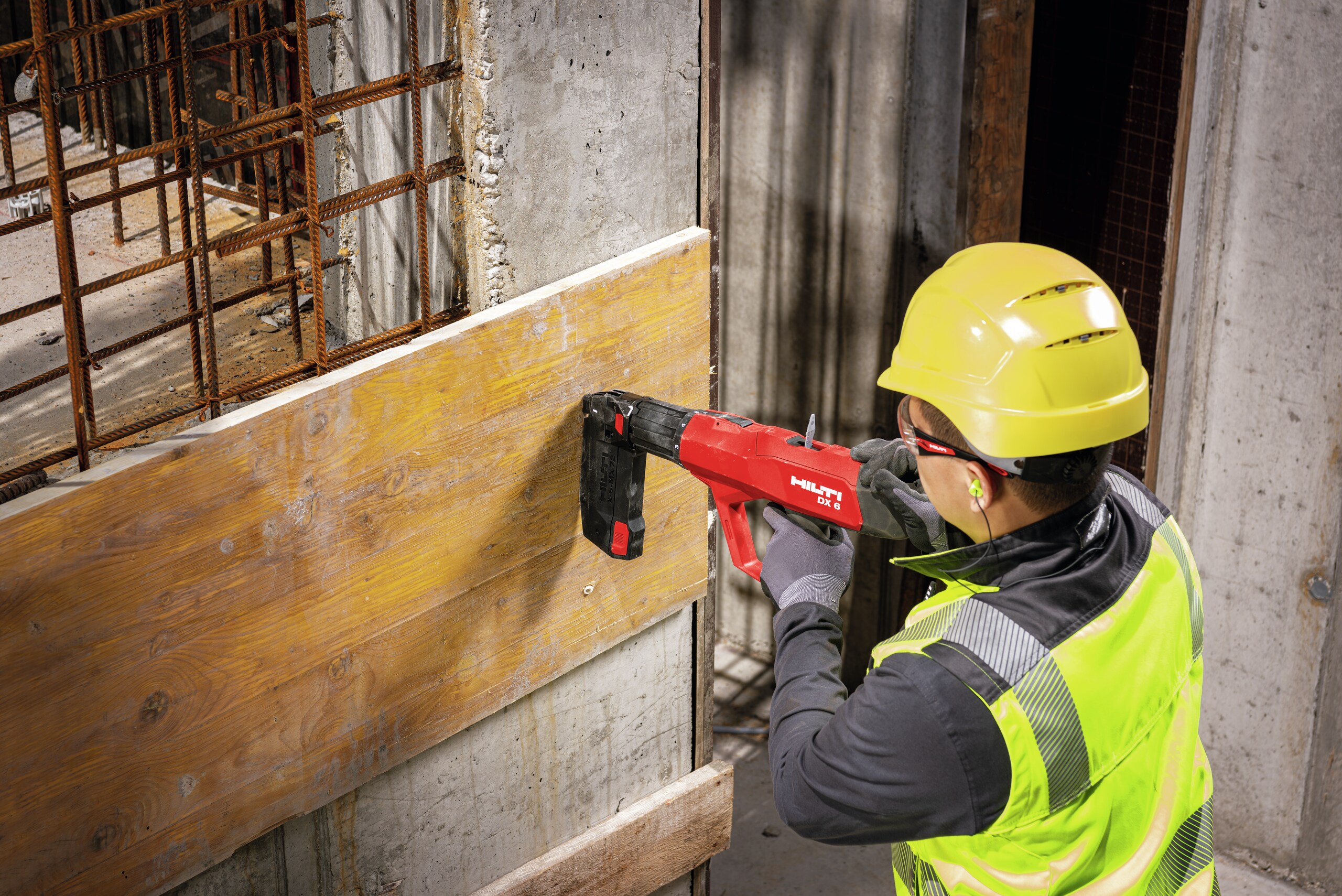 worker using dx tool