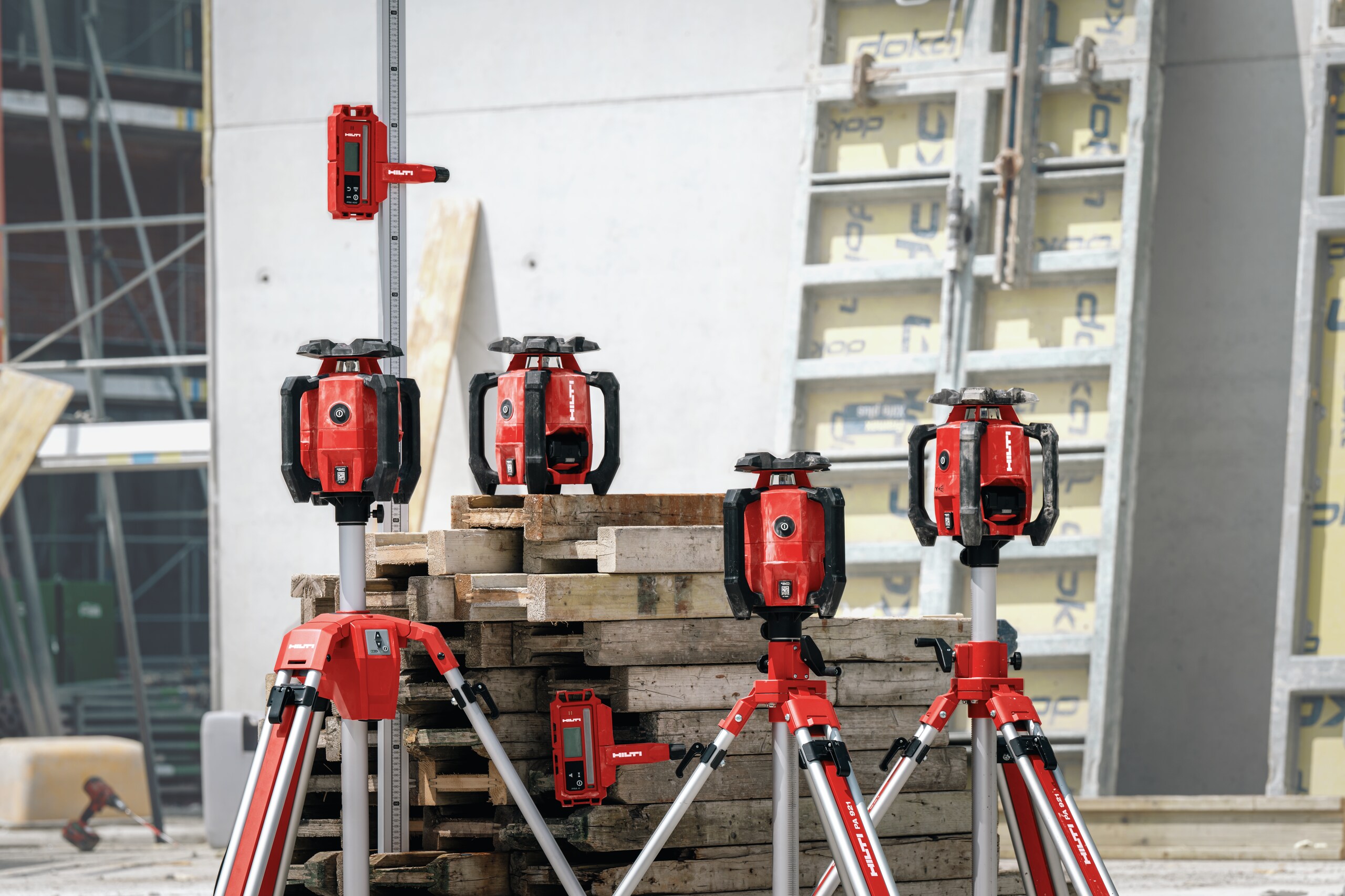 Photo portrait de la gamme de lasers rotatifs Hilti PR 4‑22, PR 40‑22, PR 40G‑22 et PR 400‑22