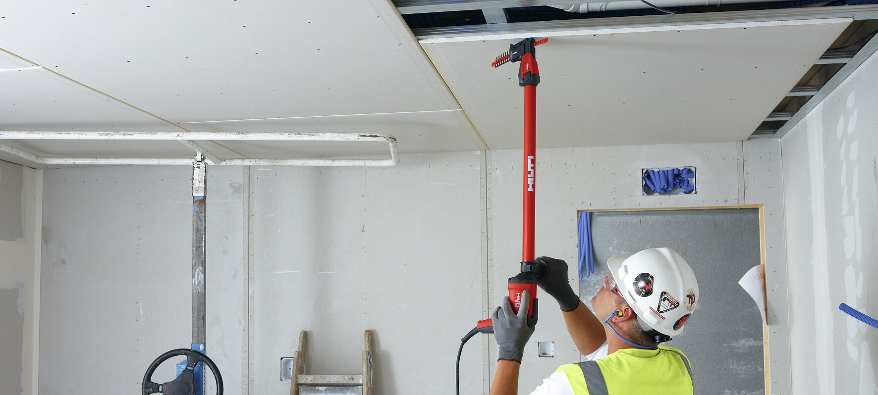 SD-M 1 et SD 5000, avec rallonge SME pour la fixation de plaques de plafond.